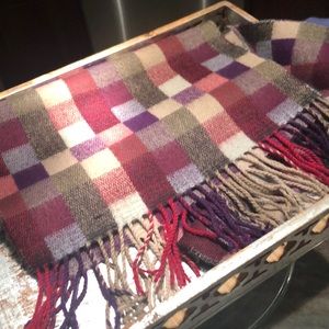 Manhattan hat company cashmere feel scarf NWOT